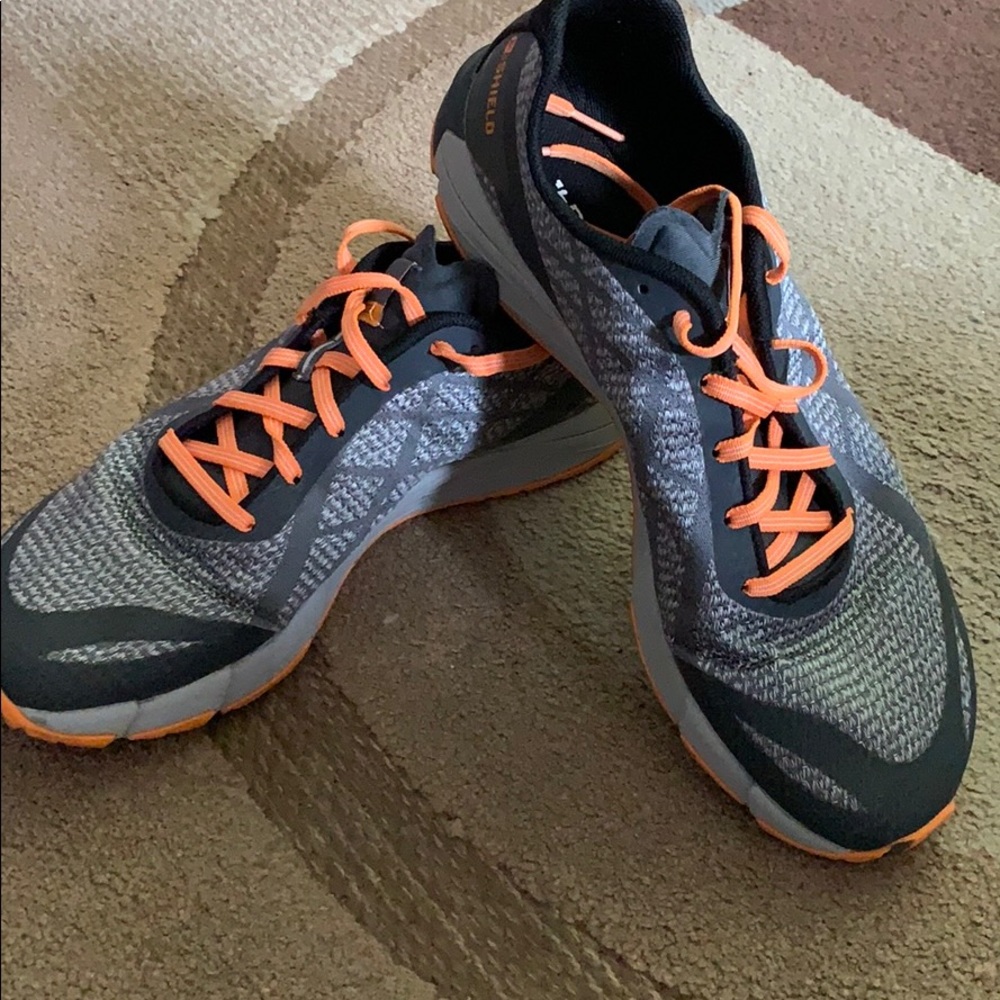 Merrell brand tennis shoes
